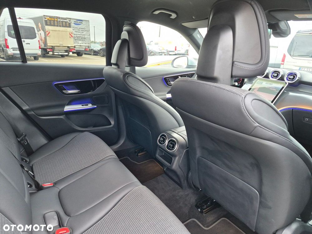 Mercedes-Benz GLC - 37