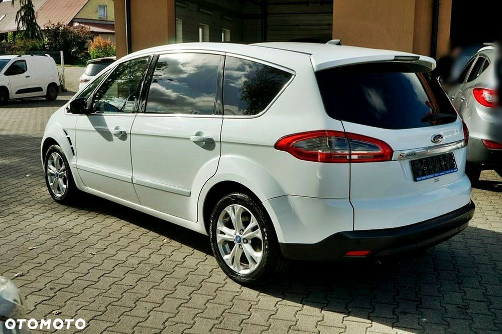 Ford S-Max 2012