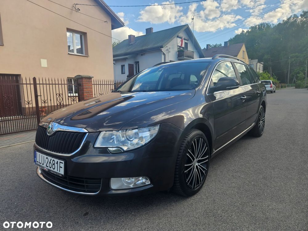 Skoda Superb 2.0 TDI DSG Elegance - 2