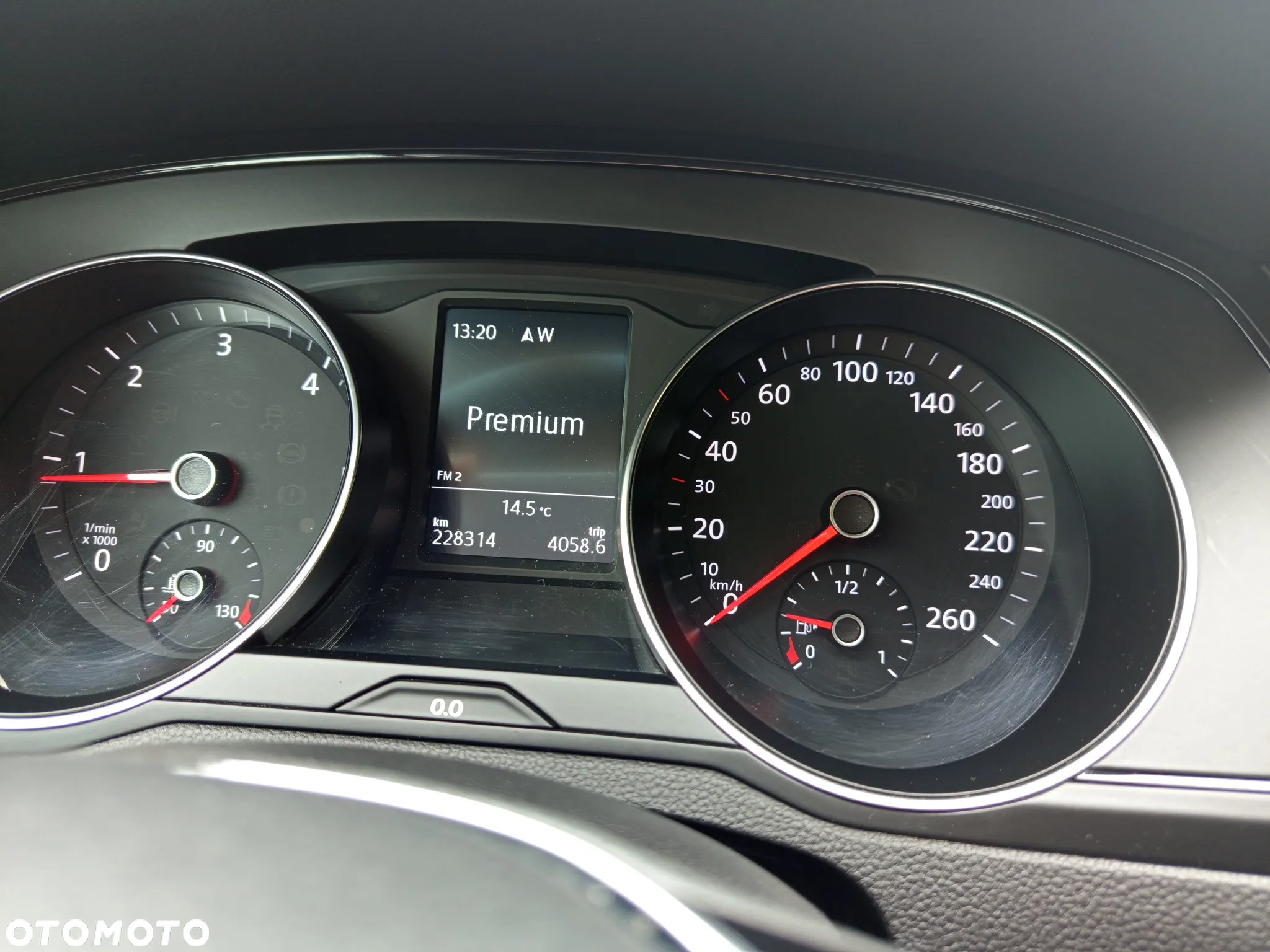 Volkswagen Passat - 8