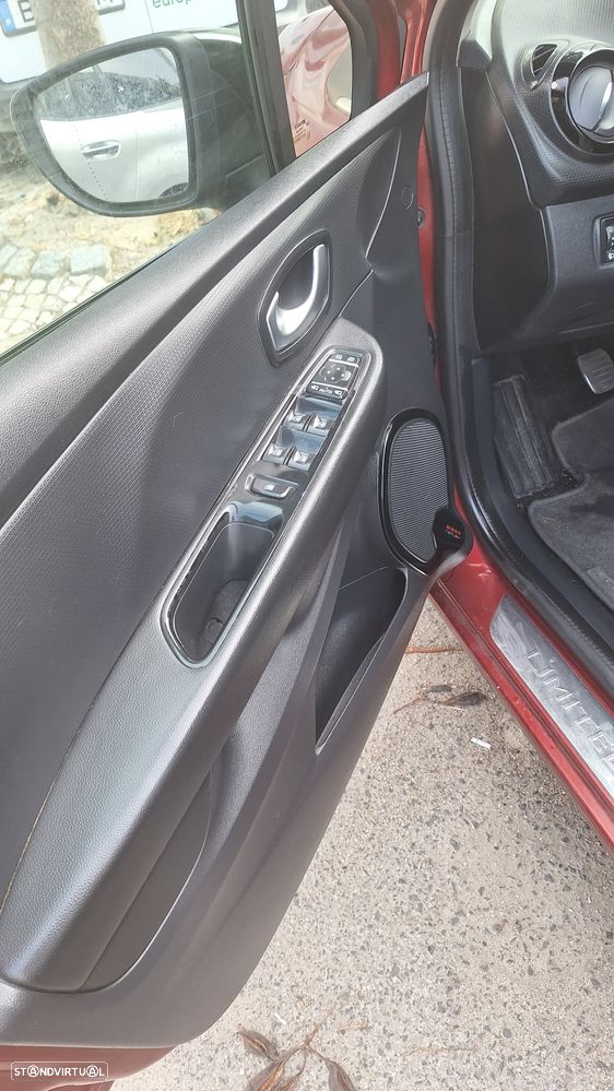 Renault Clio 1.5 dCi Limited - 12