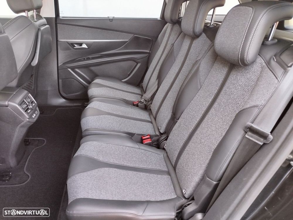 Peugeot 5008 1.2 PureTech Allure - 33