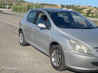 Peugeot 307 1.4 HDi Premium - 3