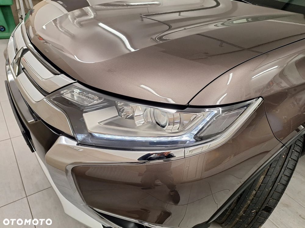 Mitsubishi Outlander 2.0 2WD Diamant Edition - 35