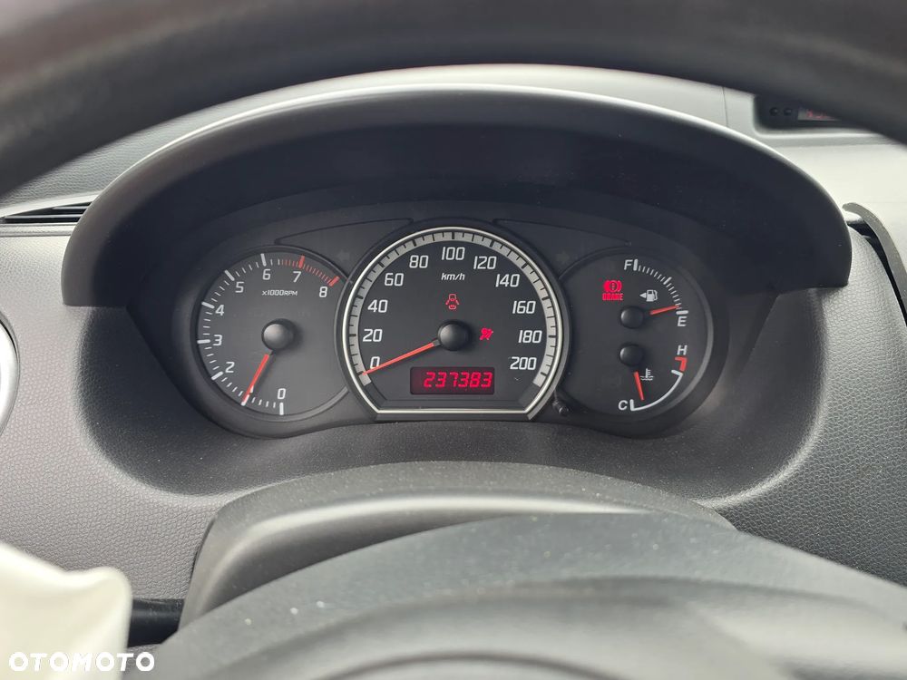 Suzuki Swift - 9