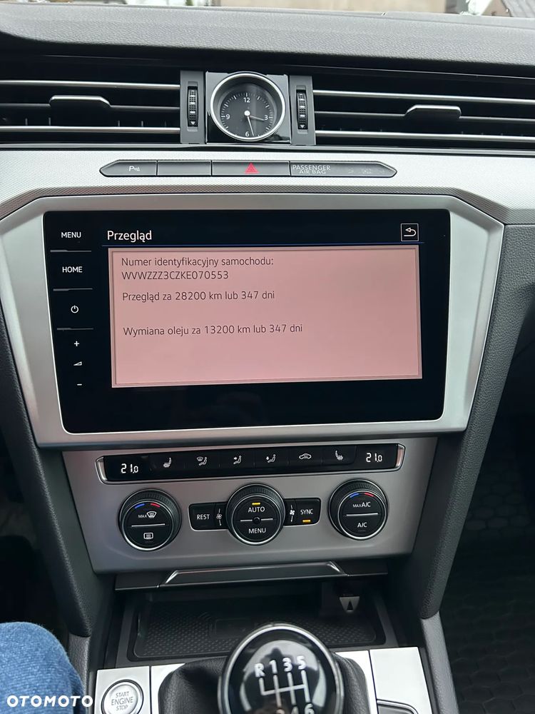 Volkswagen Passat - 14