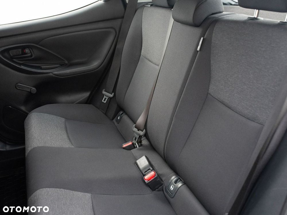 Toyota Yaris - 23