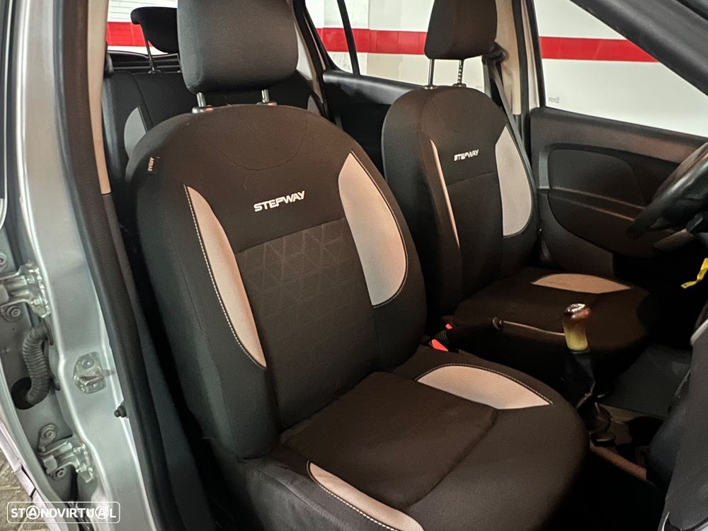 Dacia Sandero 0.9 TCe Stepway - 10