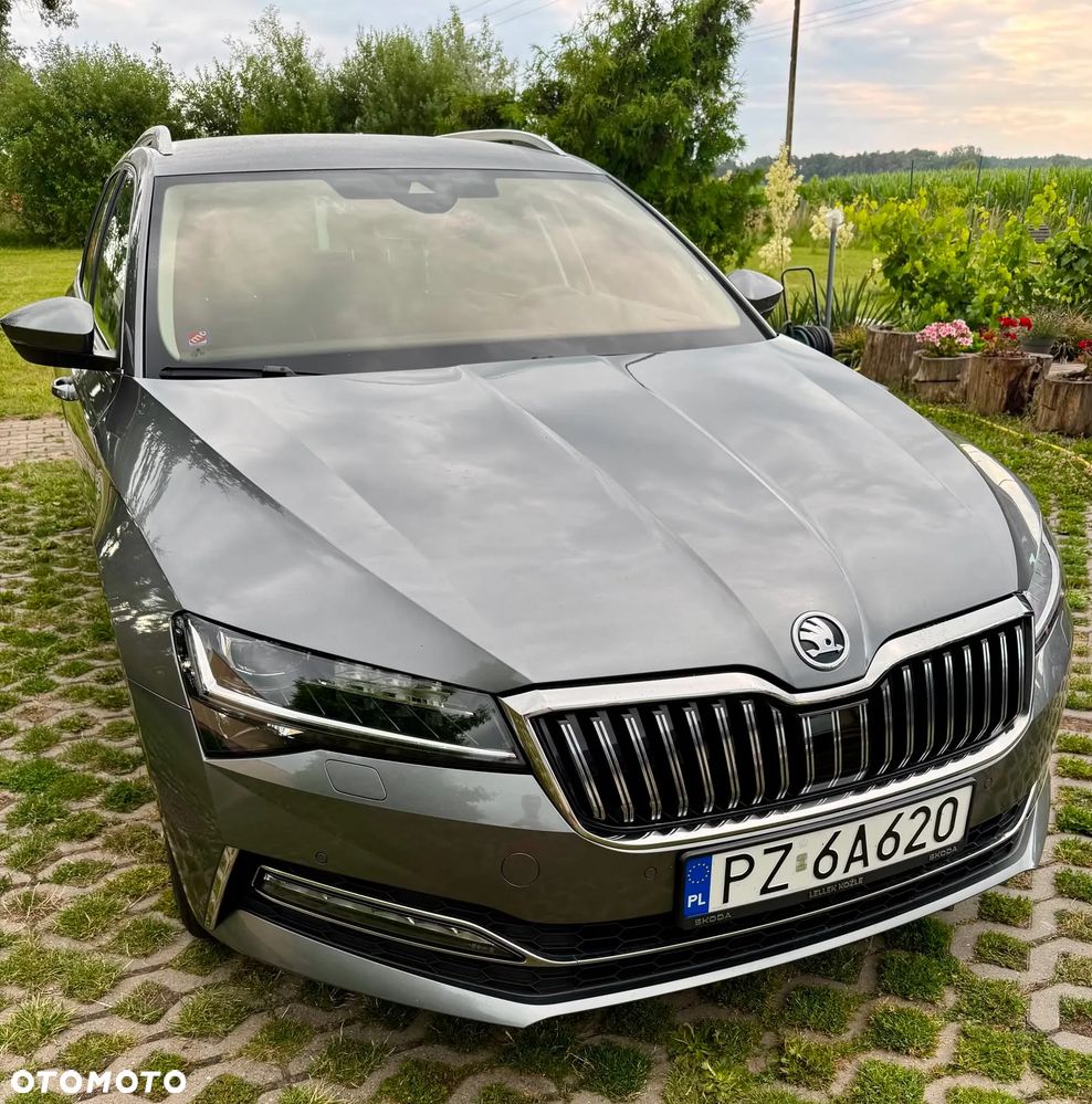 Skoda Superb 2.0 TSI L&K DSG - 2