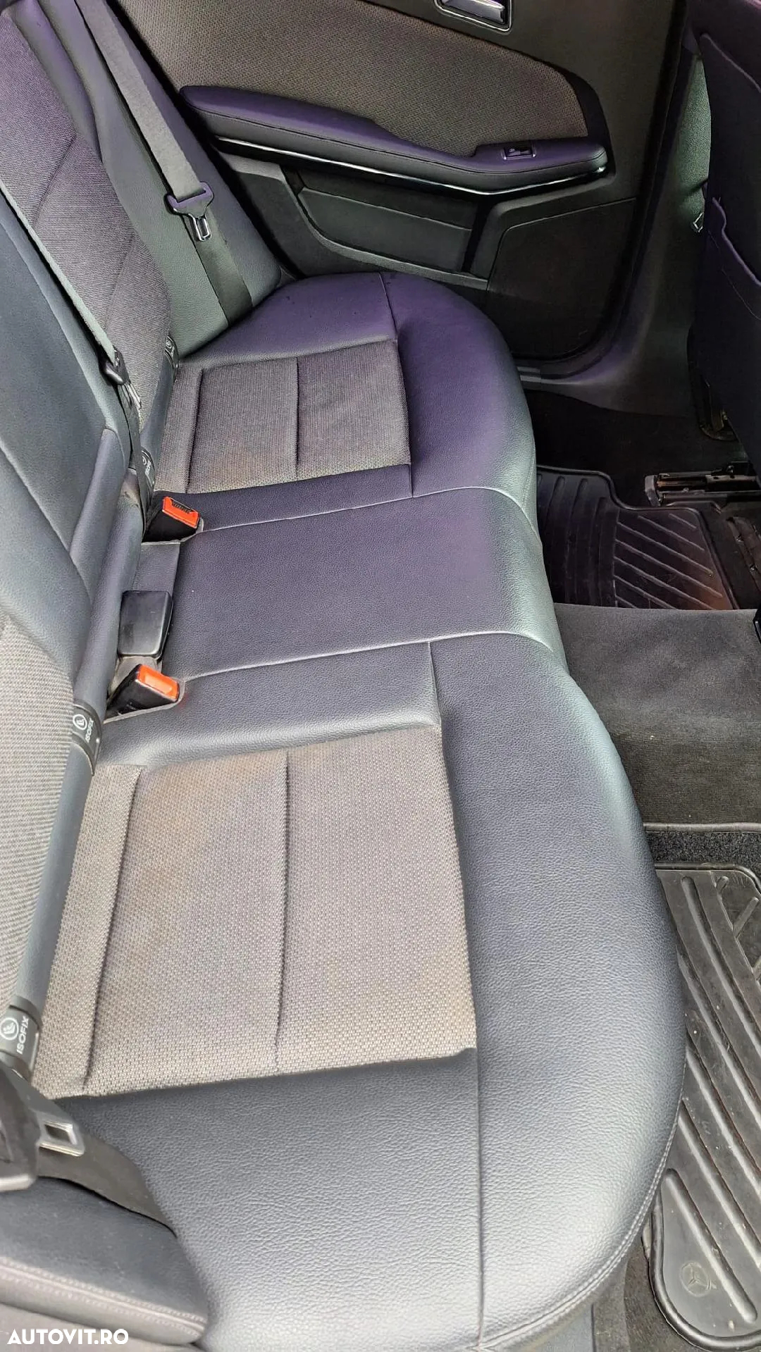 Mercedes-Benz E 220 CDI DPF BlueEFFICIENCY Automatik Avantgarde - 11