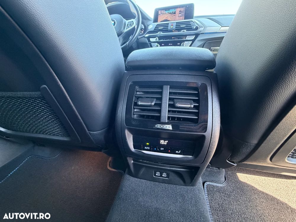 BMW X3 xDrive30e AT PHEV - 17