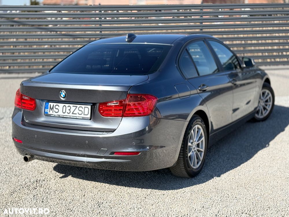 BMW Seria 3 318d - 3