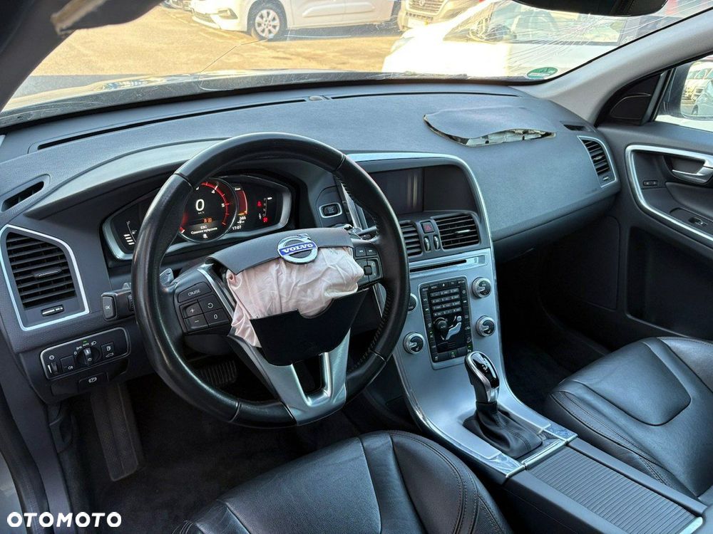 Volvo XC 60 D4 AWD Geartronic Momentum - 13