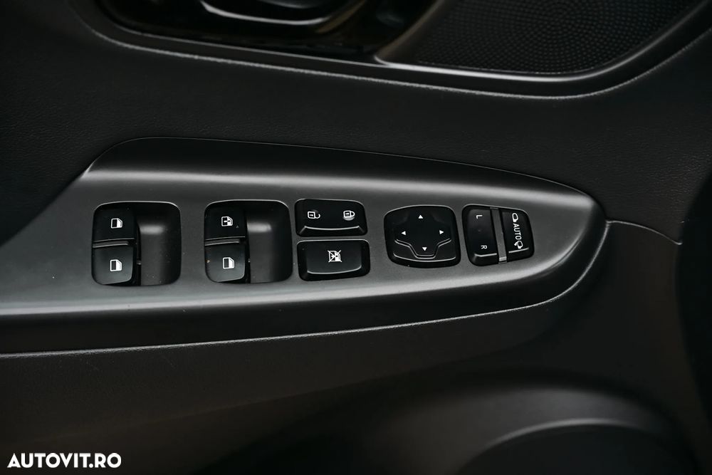 Hyundai KONA - 18
