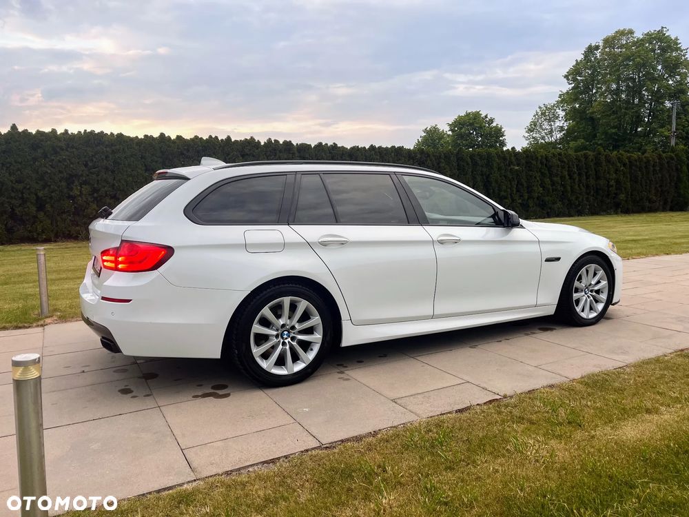 BMW Seria 5 M550d xDrive - 10