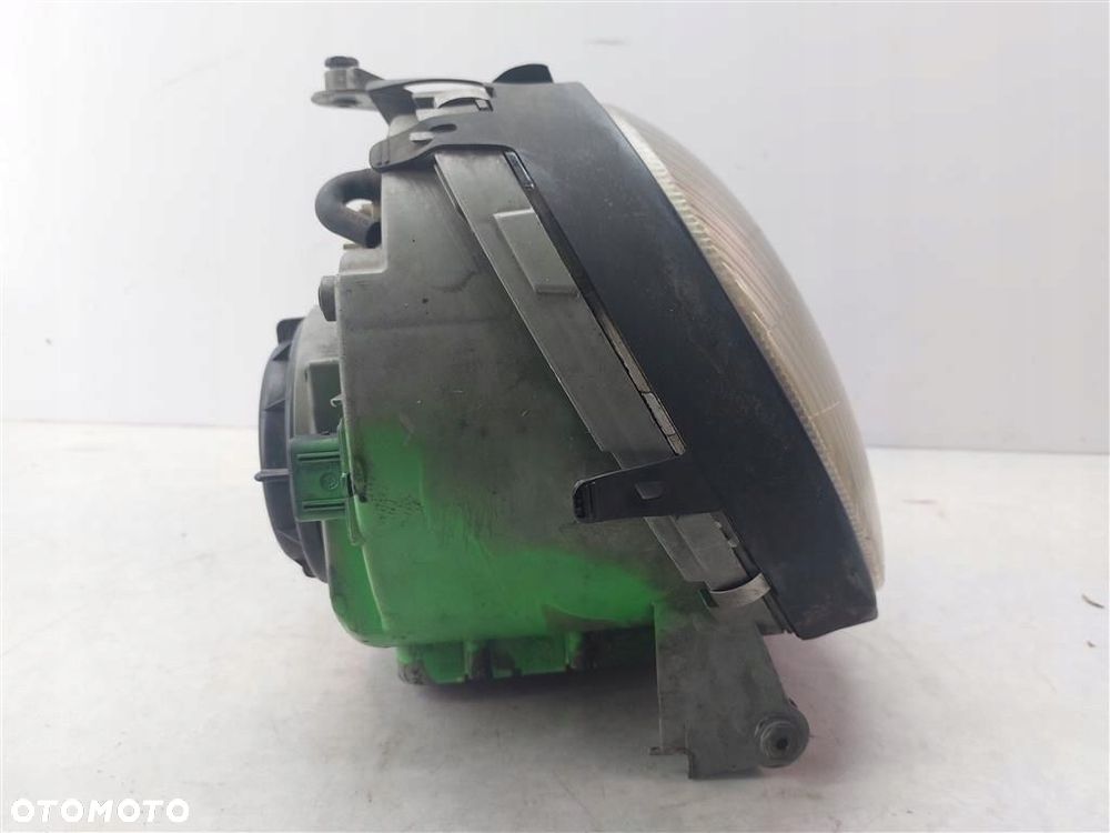 Reflektor lampa przód prawa Mercedes E-klasa W210 1995-2002 HELLA - 4