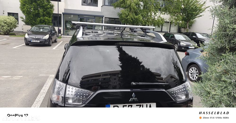 Mitsubishi Outlander 2.2 DI-D NAVI Instyle - 3