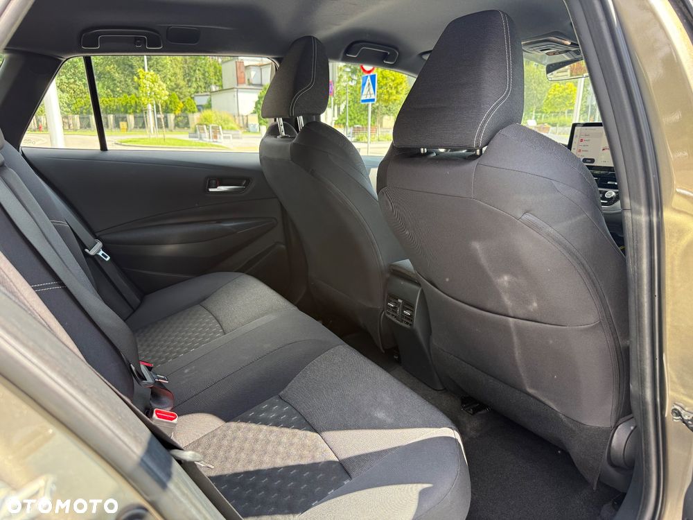 Toyota Corolla 2.0 Hybrid Comfort - 26