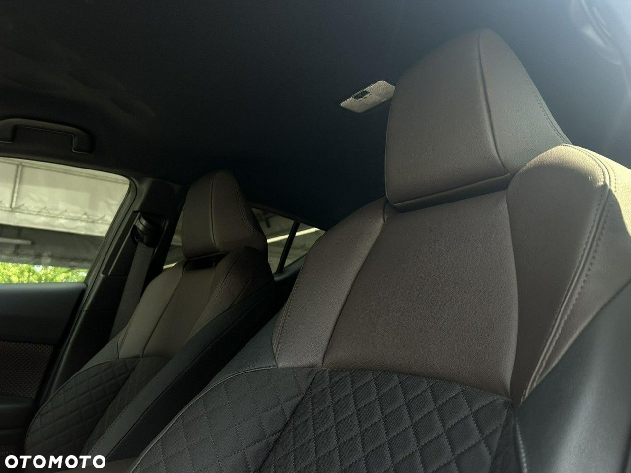 Toyota C-HR - 30