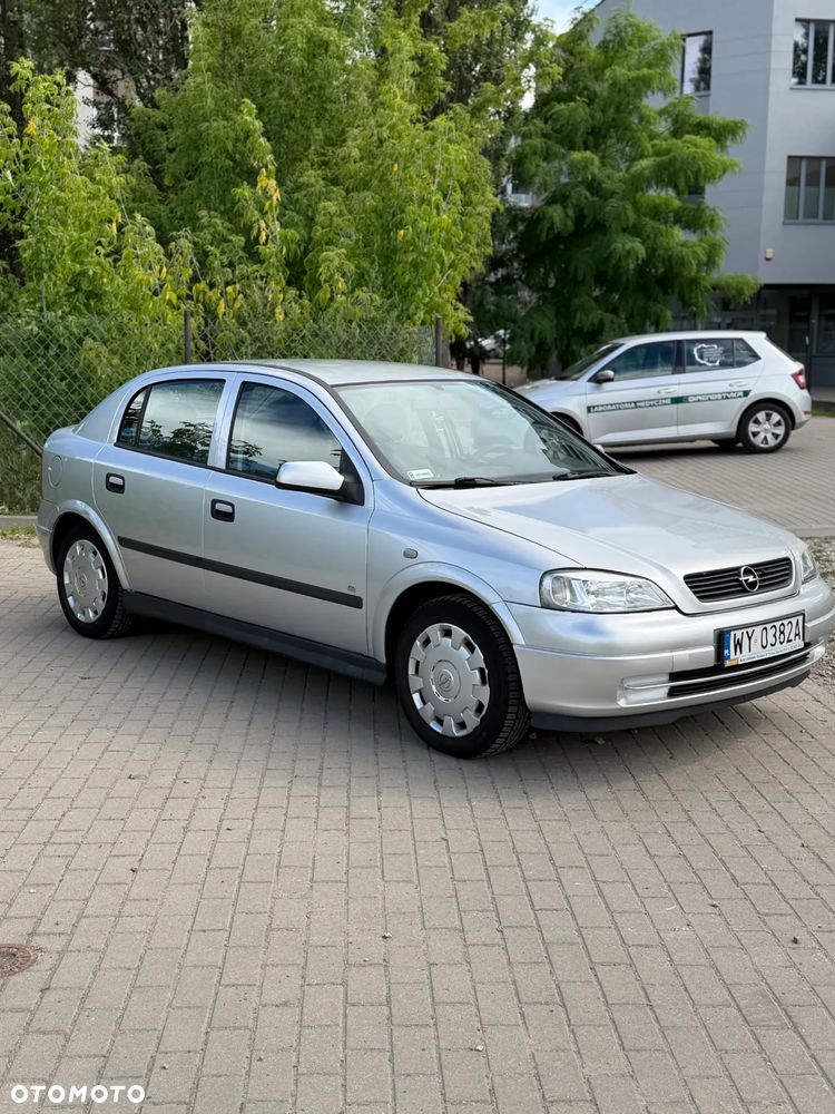Opel Astra 1.4 Start - 1