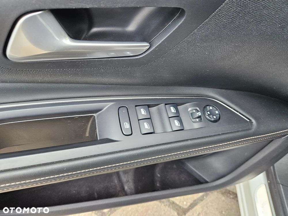 Peugeot 5008 2.0 BlueHDi GT Pack S&S EAT8 - 18