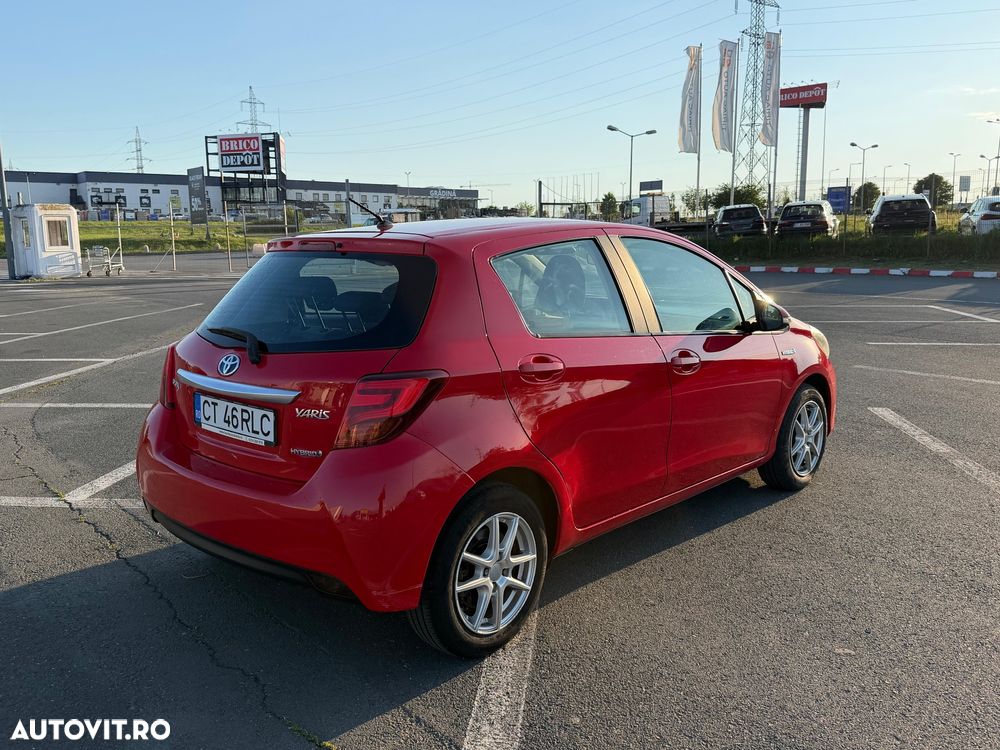 Toyota Yaris 1.5 VVT-i HSD Luna - 6