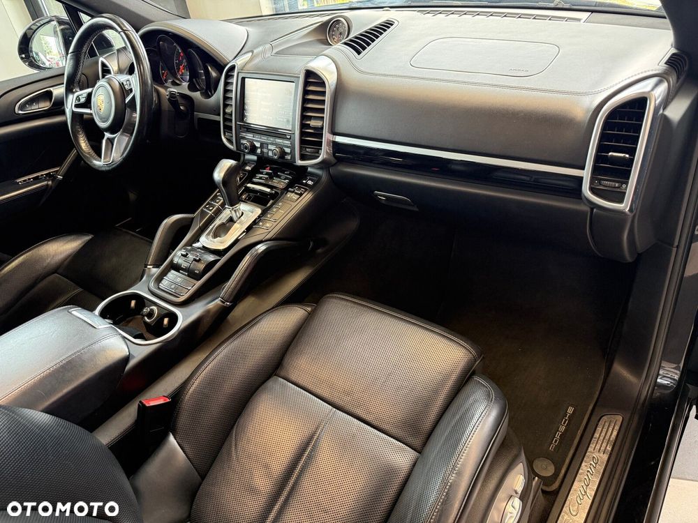 Porsche Cayenne - 18