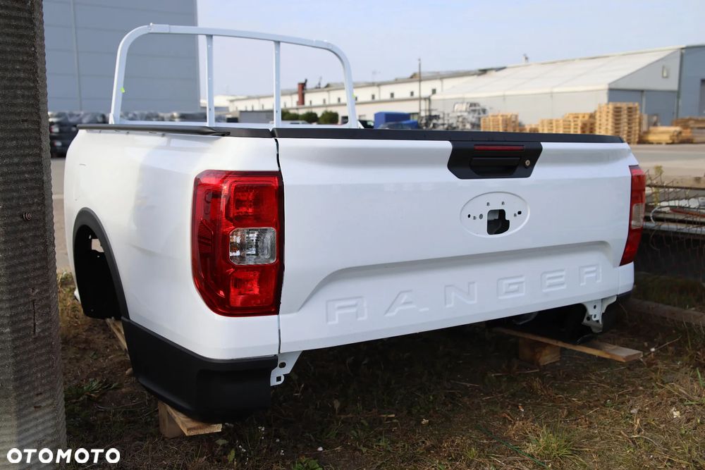 Paka bagażnika NOWA (z demontażu) HILUX / RANGER / D-MAX - FV - 1