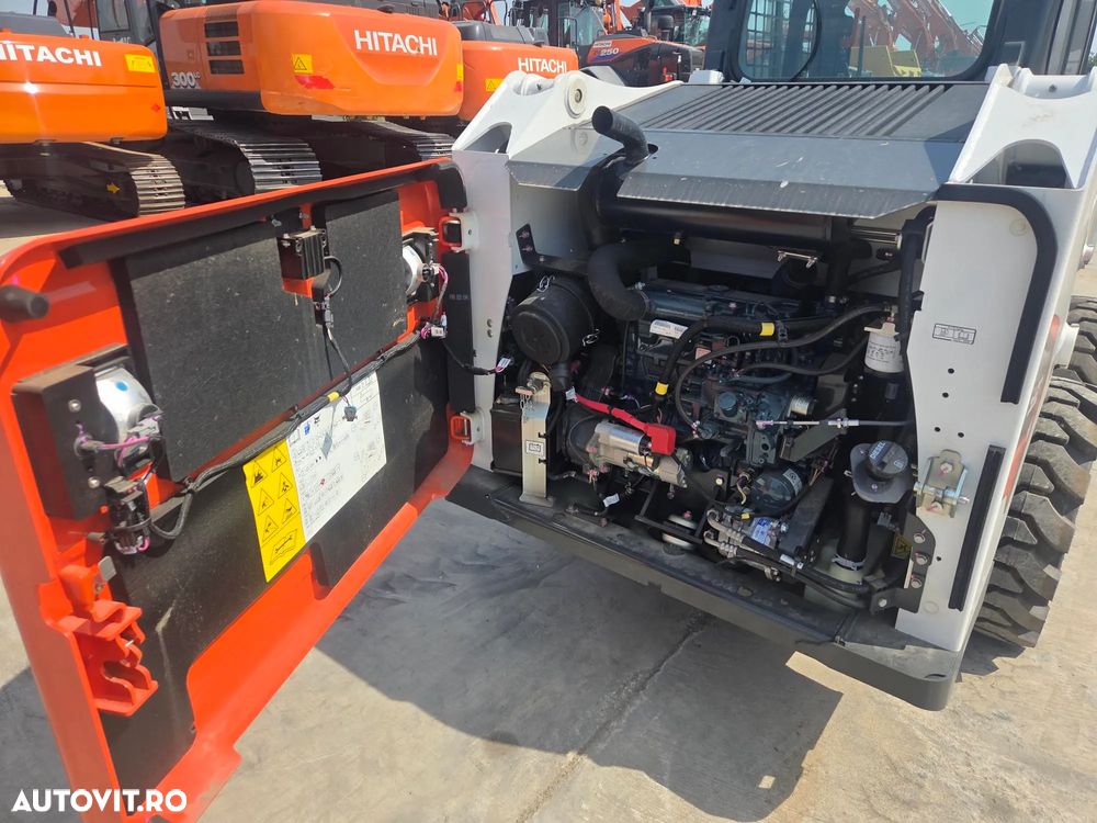Bobcat S510, 2025, NOU, ridica 800kg, Masa operationala 3t, ANVELOPE PLINE, cabina inchisa cu AER CONDITIONAT, latime 1,7m, lungime 3,3m, inaltime 2m, motor KUBOTA 50CP, cupla rapida, furci, Jouystickuri, posibil leasing 4 ani-PROMOTIE 42.900 EUR+Tva - 22