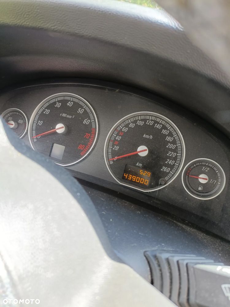 Opel Vectra - 8