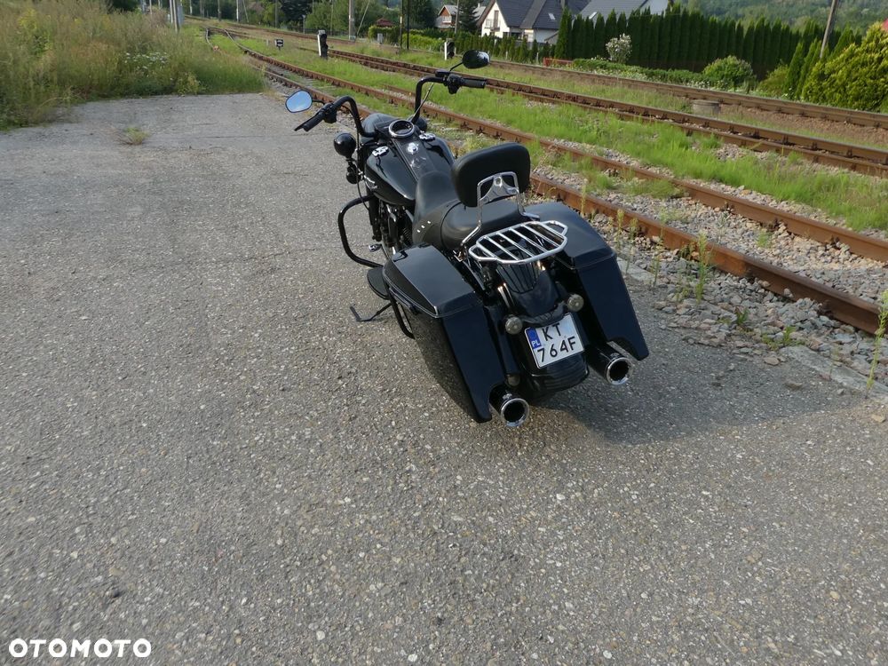 Harley-Davidson Touring Road King - 3