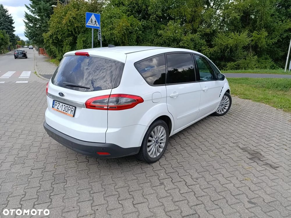 Ford S-Max 2013 photo 4