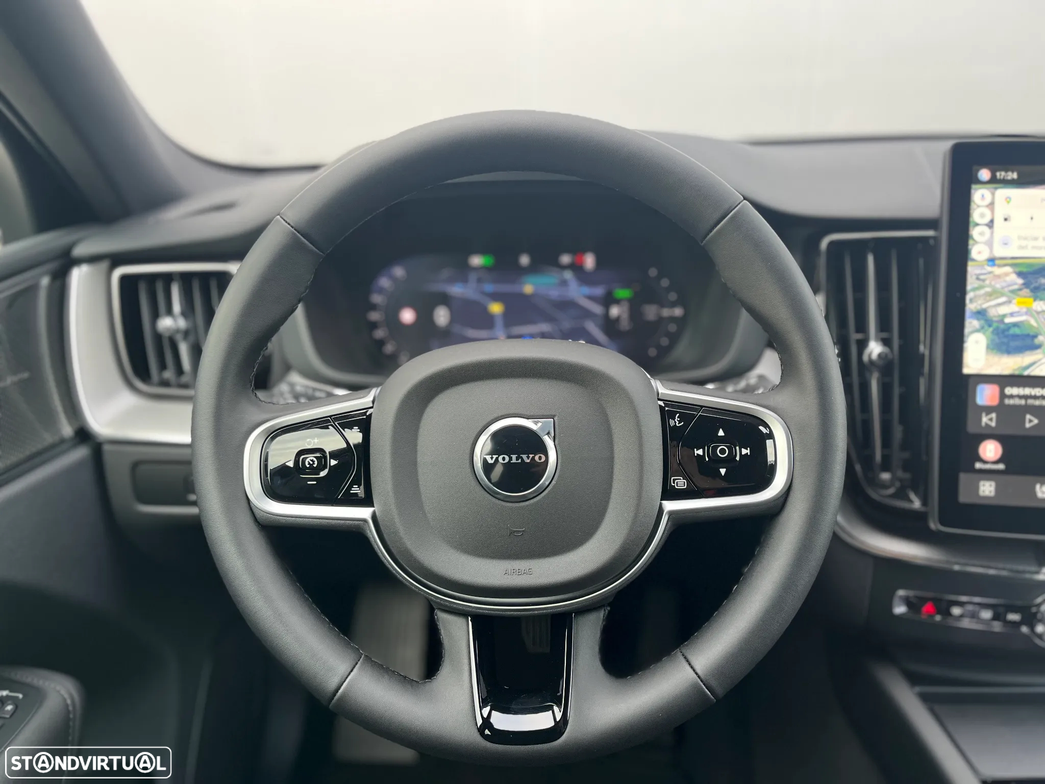 Volvo XC 60 2.0 T6 PHEV Plus Dark AWD - 29