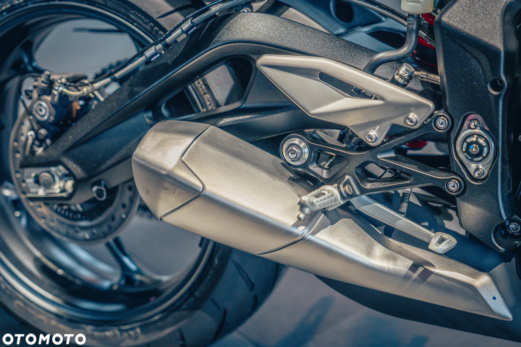 Triumph Street Triple - 21