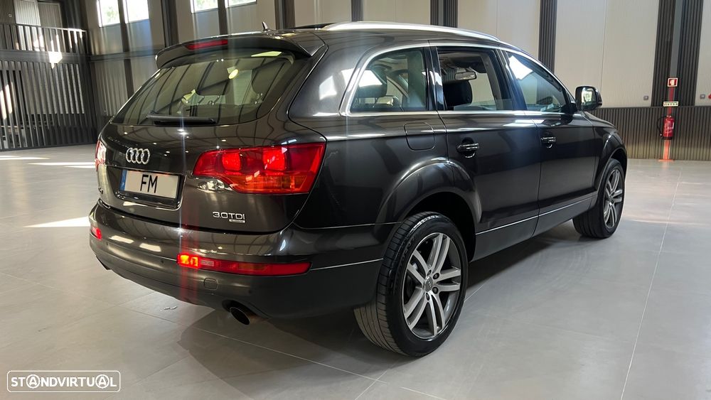 Audi Q7 3.0 V6 TDi quattro Tiptronic - 3