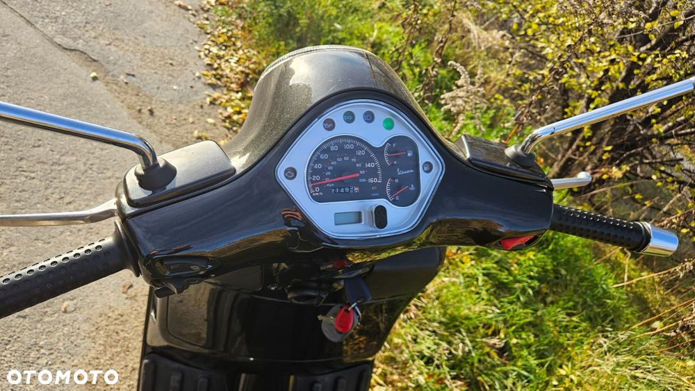 Piaggio Vespa - 5