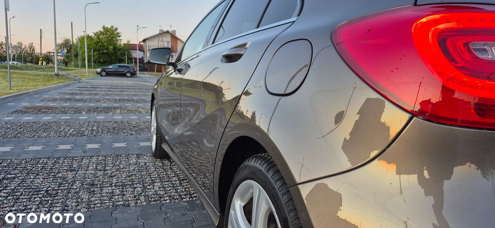 Mercedes-Benz Klasa A 200 7G-DCT AMG Line - 12