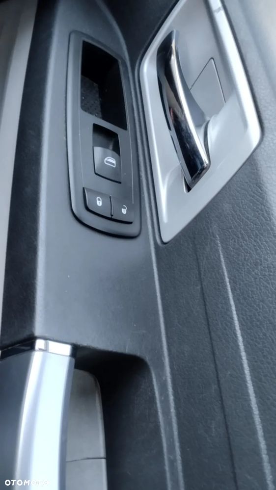 Chrysler Grand Voyager - 14