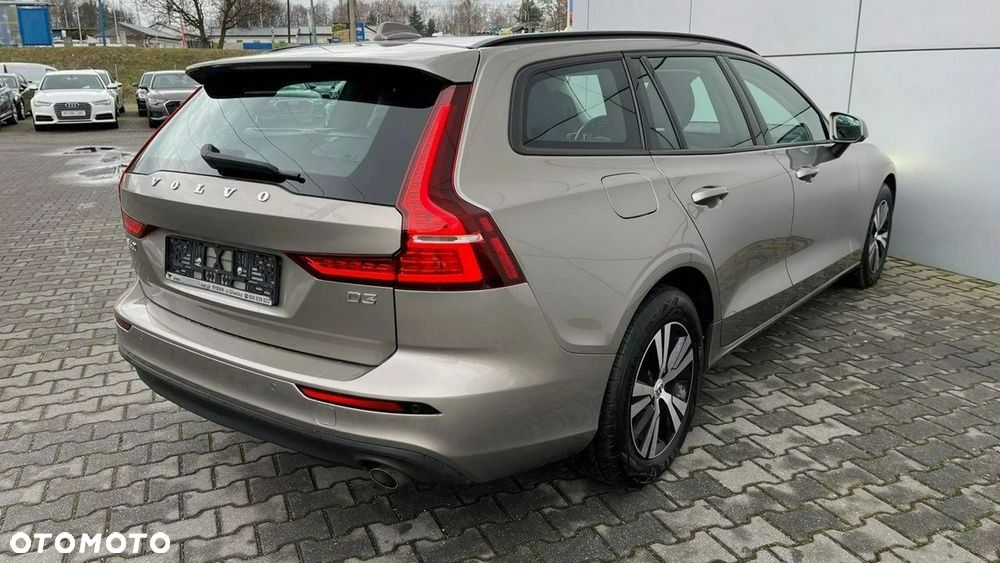 Volvo V60 D3 Momentum - 9
