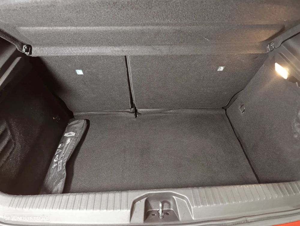 Renault Clio TCe 90 R.S. LINE - 29