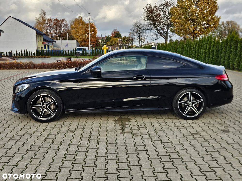 Mercedes-Benz Klasa C 300 9G-TRONIC - 5