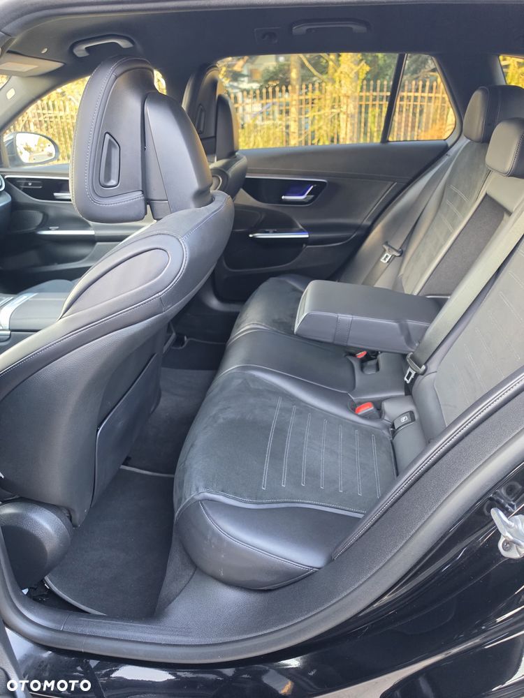 Mercedes-Benz Klasa C 200 d 9G-TRONIC AMG Line - 26