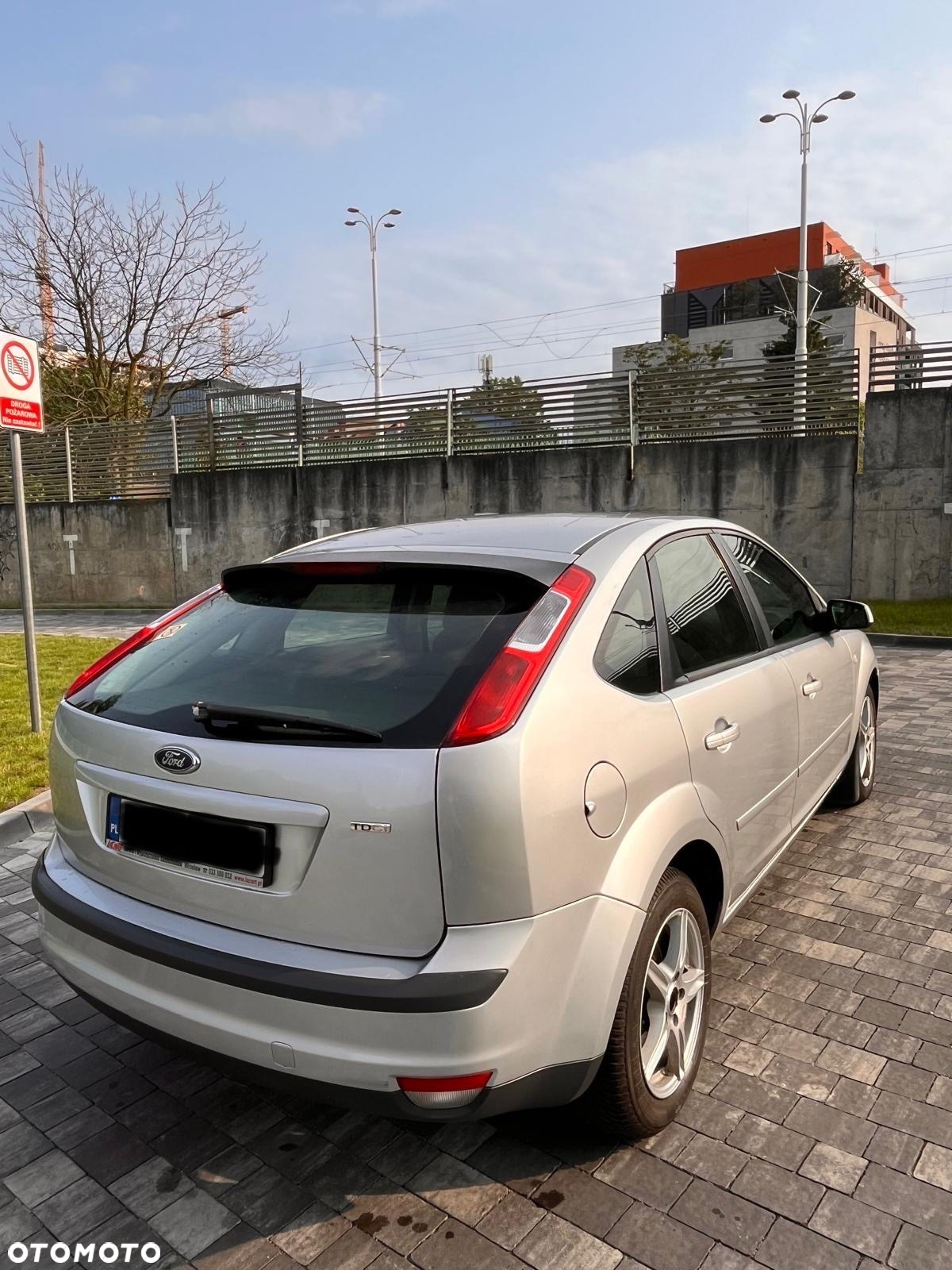 Ford Focus - 7