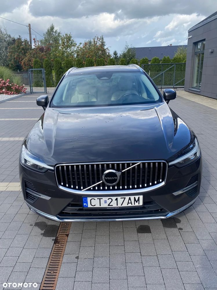Volvo XC 60 T6 Plug-In Hybrid AWD Plus Bright - 3