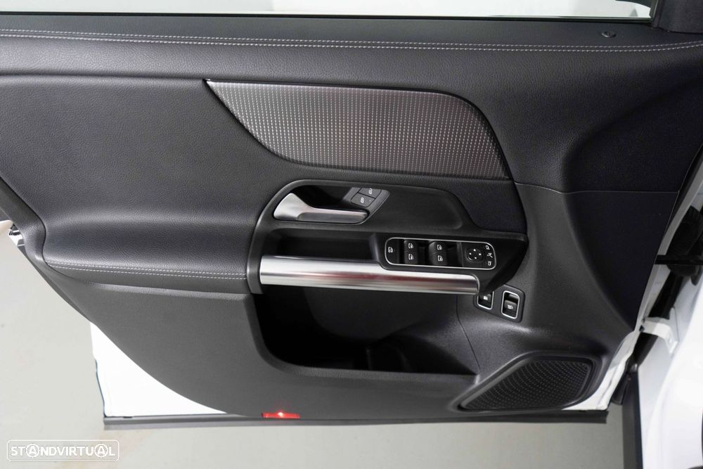 Mercedes-Benz GLA 250 e Progressive - 25