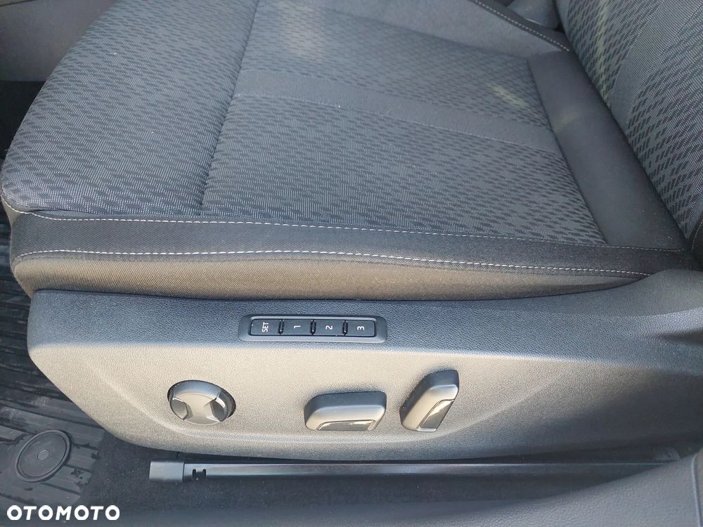 Skoda Octavia 1.5 TSI ACT Style - 26