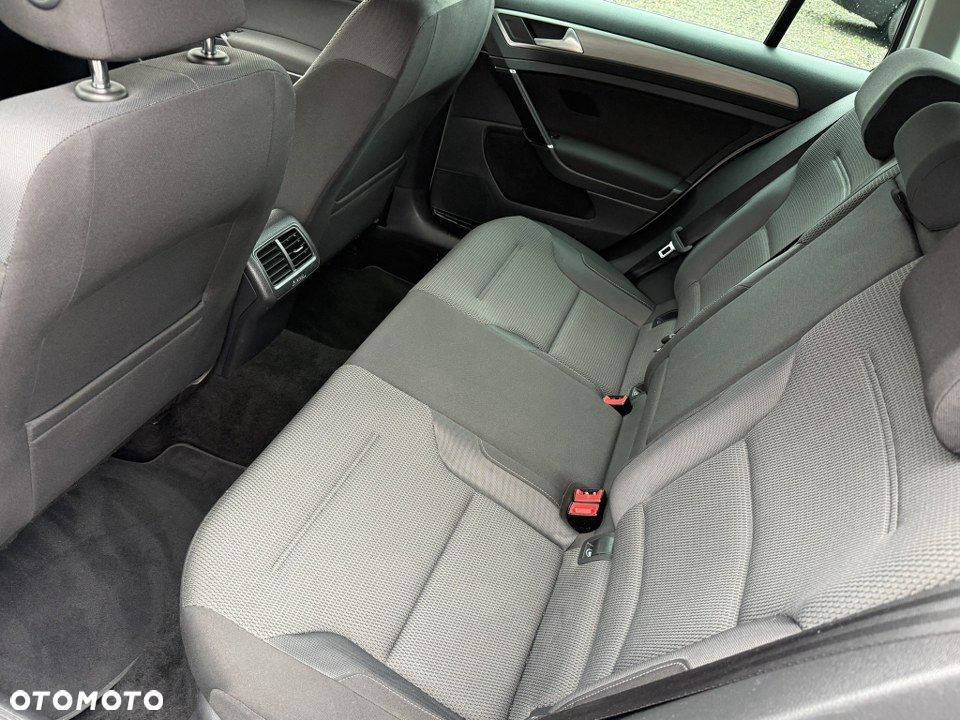Volkswagen Golf 1.4 TSI (BlueMotion Technology) Highline - 37
