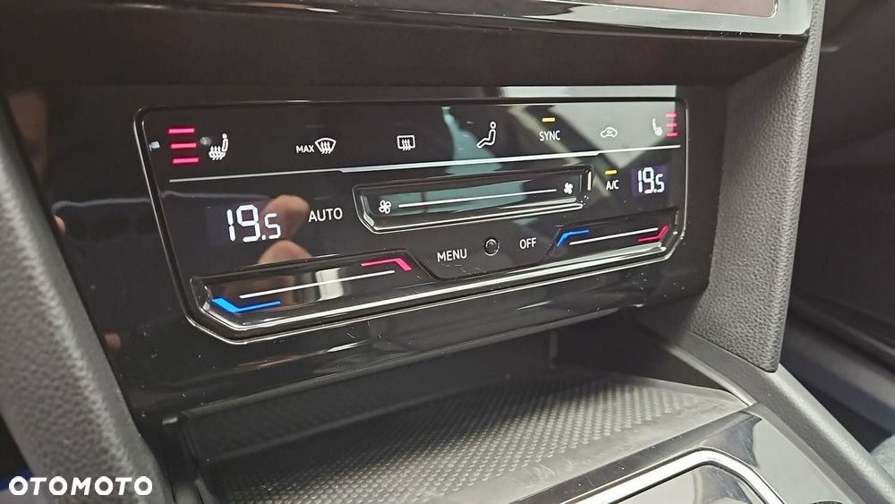 Volkswagen Passat Variant 1.5 TSI EVO Business DSG - 19