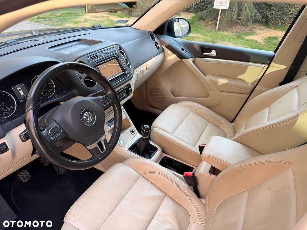 Volkswagen Tiguan 2.0 TDI DPF BlueMotion Technology Exclusive - 12
