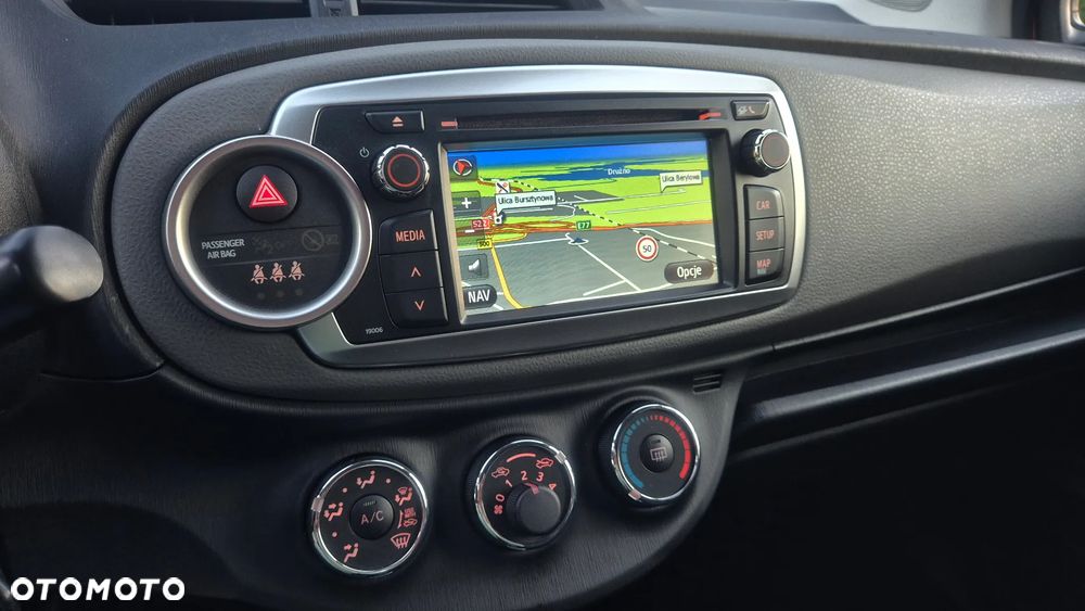 Toyota Yaris 1.33 VVT-i Club - 19